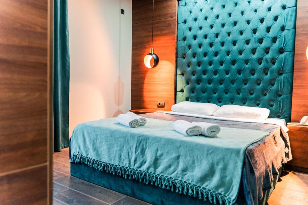 Hotel Zeleni Vir Ni Екстериор снимка