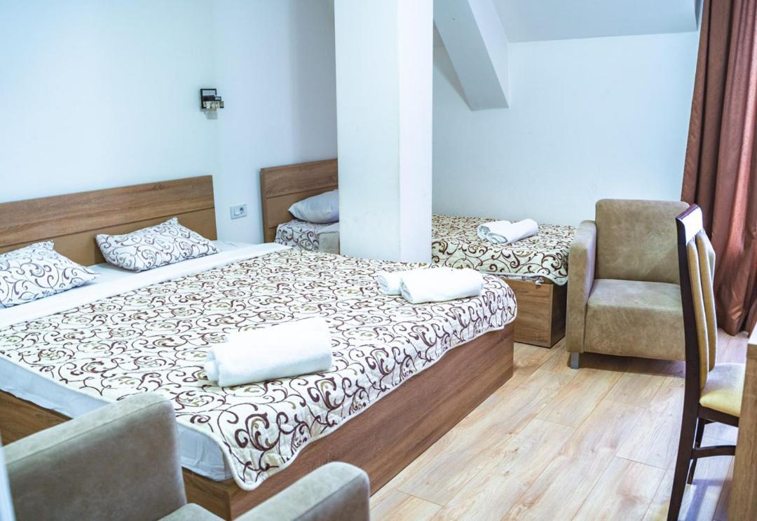 Hotel Zeleni Vir Ni Екстериор снимка