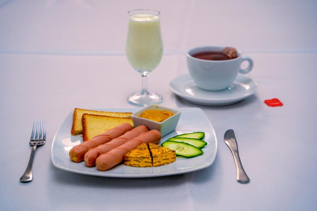 Hotel Zeleni Vir Ni Екстериор снимка