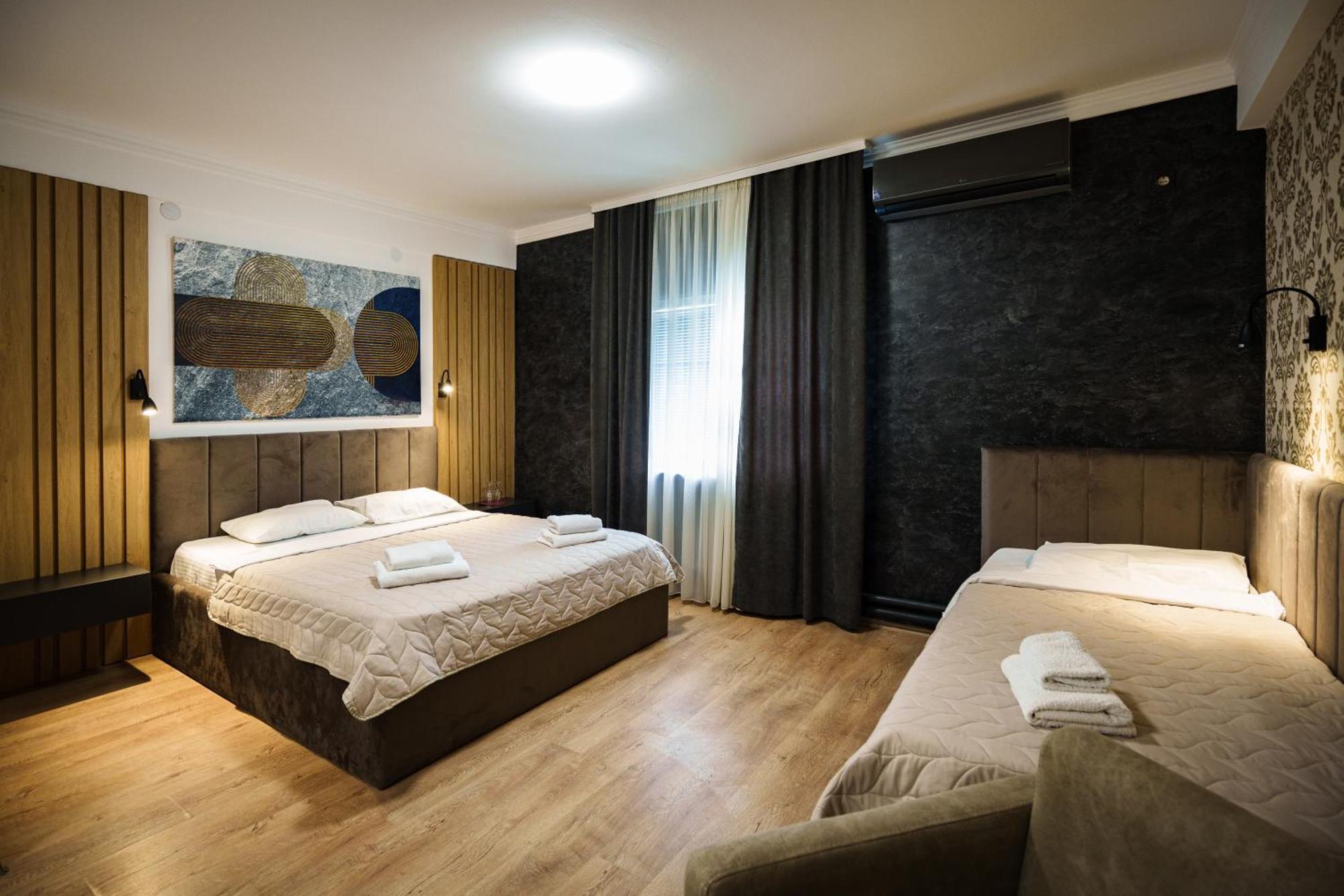 Hotel Zeleni Vir Ni Екстериор снимка