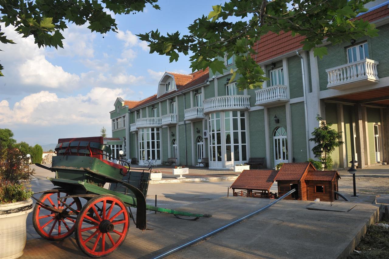 Hotel Zeleni Vir Ni Екстериор снимка